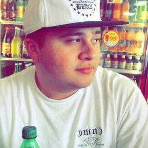 Meet your Posher, Dennis